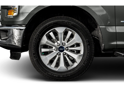 2015 Ford F-150 '4WD SuperCrew 145'' XLT'
