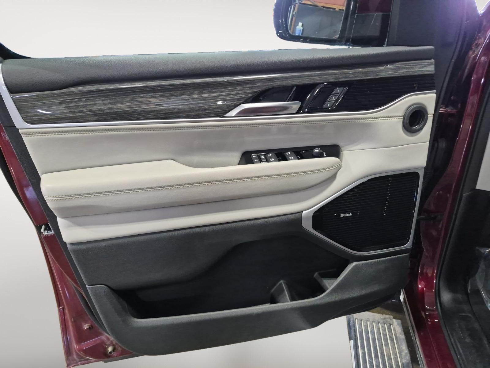 2022 Jeep Wagoneer Series III 4x4