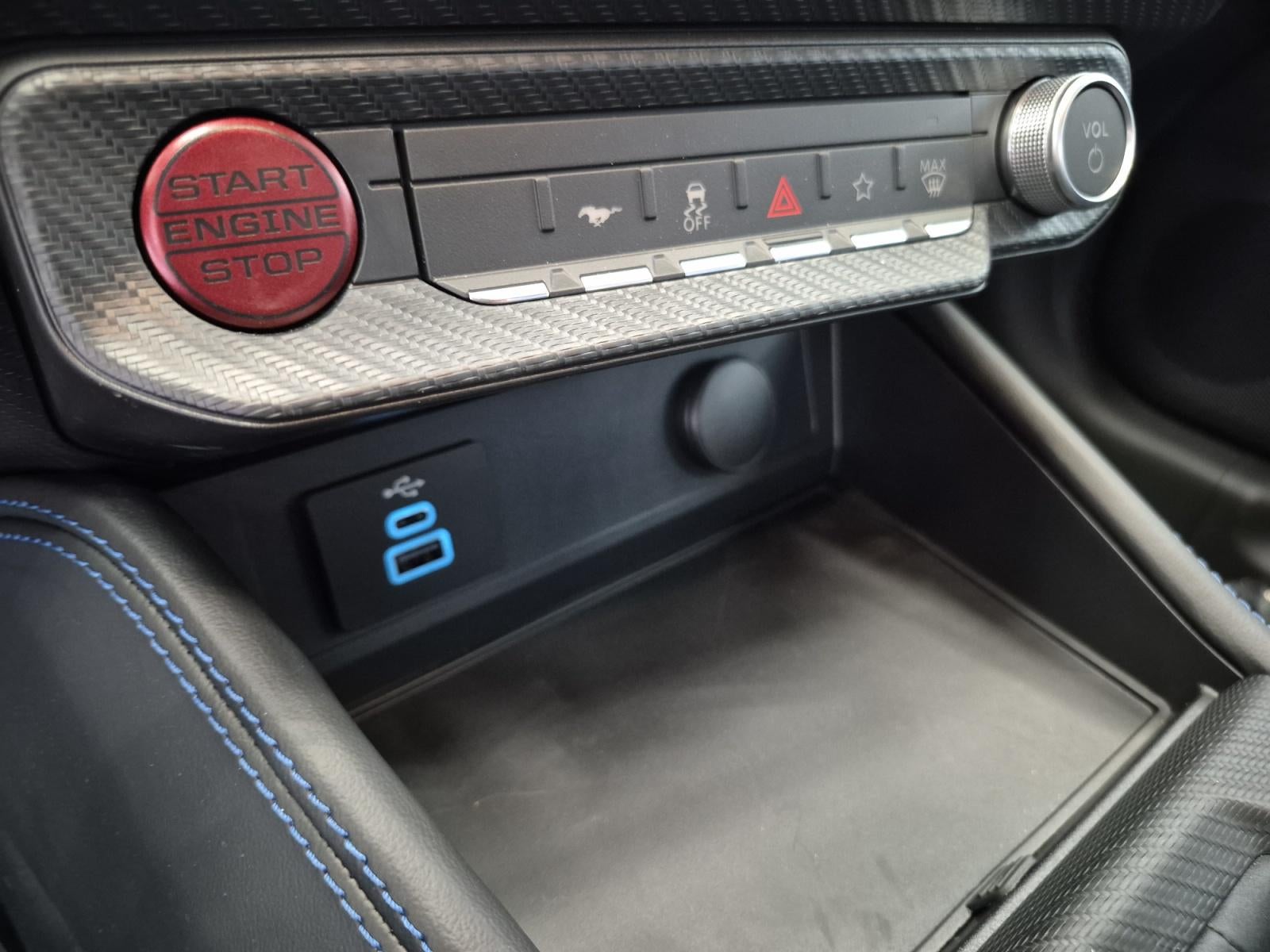 2025 Ford Mustang Dark Horse™ Premium