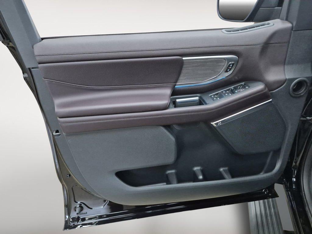 2026 Ford Expedition Max Platinum MAX