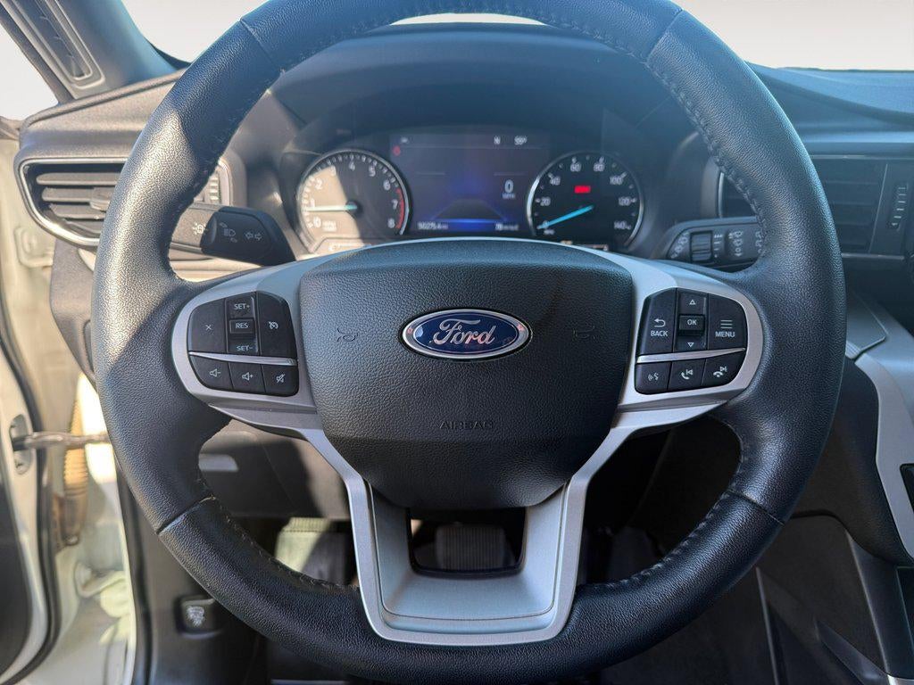 2023 Ford Explorer XLT 4WD