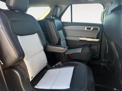 2023 Ford Explorer XLT 4WD