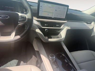 2026 Ford Explorer Active w/100A Pkg 4WD