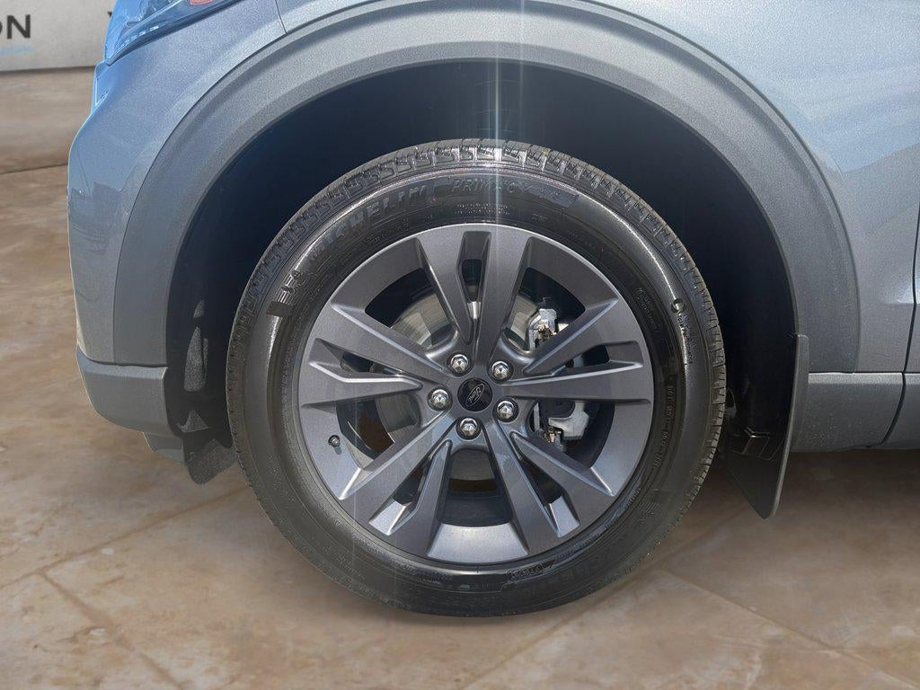 2026 Ford Explorer Active w/100A Pkg 4WD