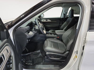 2026 Ford Explorer Active w/100A Pkg 4WD