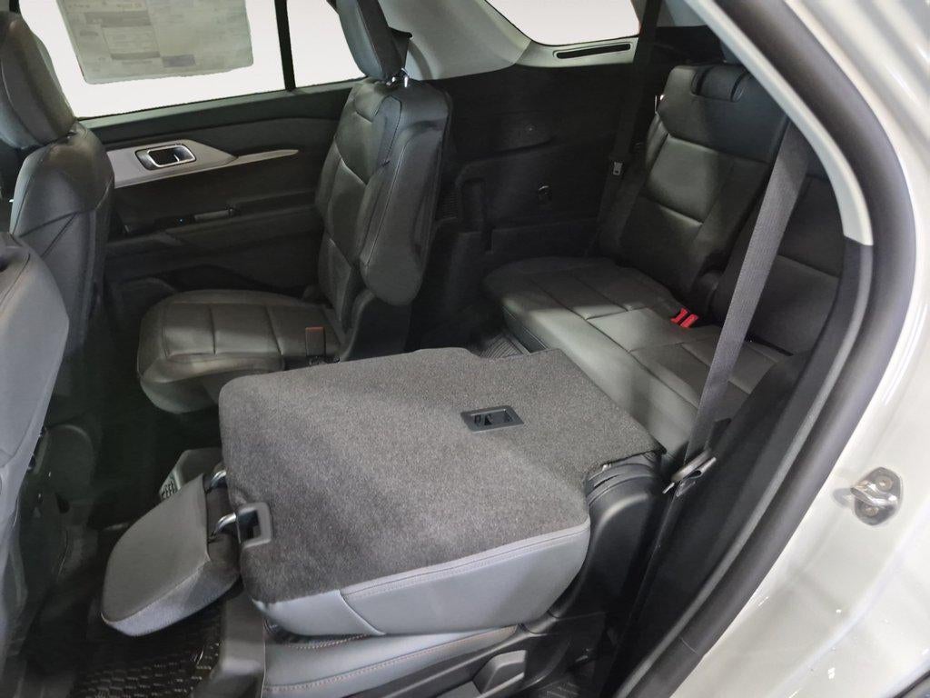 2026 Ford Explorer Active w/100A Pkg 4WD
