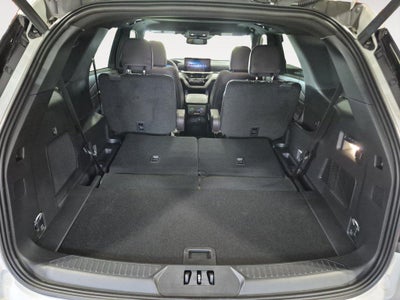 2026 Ford Explorer Platinum 4WD