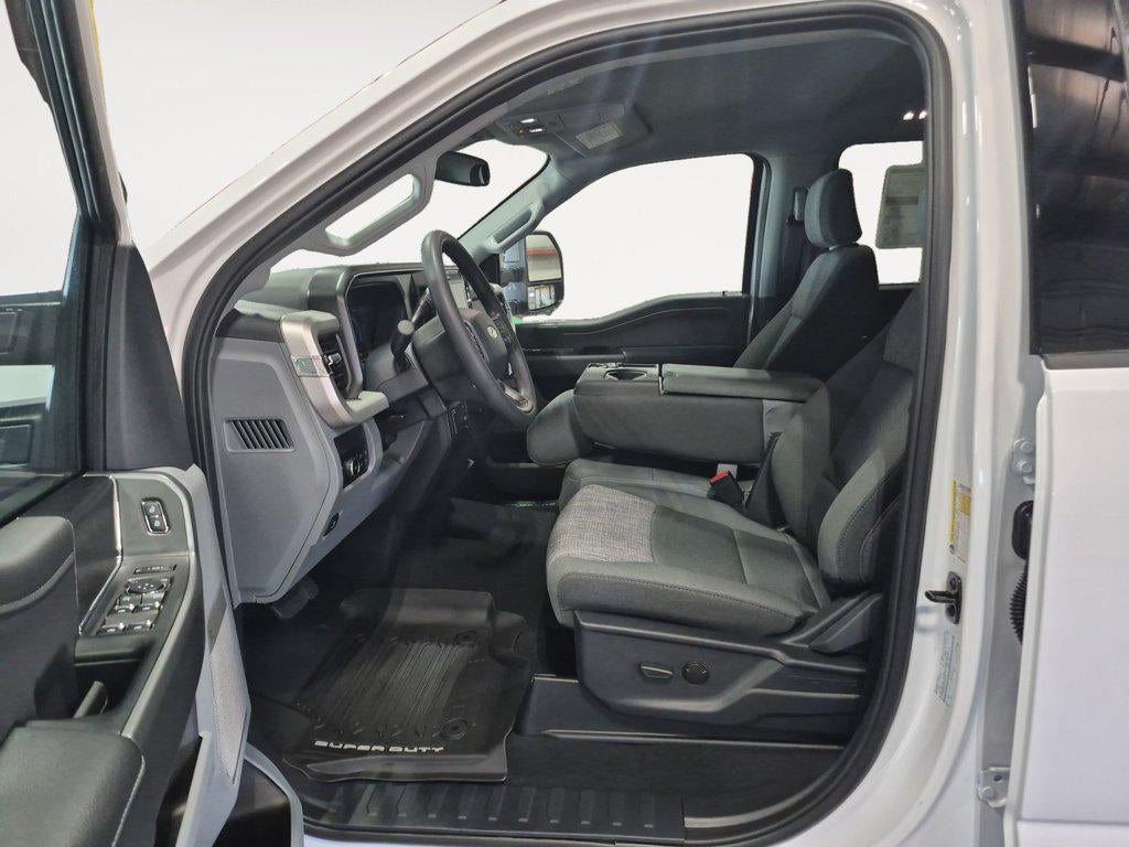 2026 Ford Super Duty F-350 Srw XL 4WD Crew Cab 6.75 Box