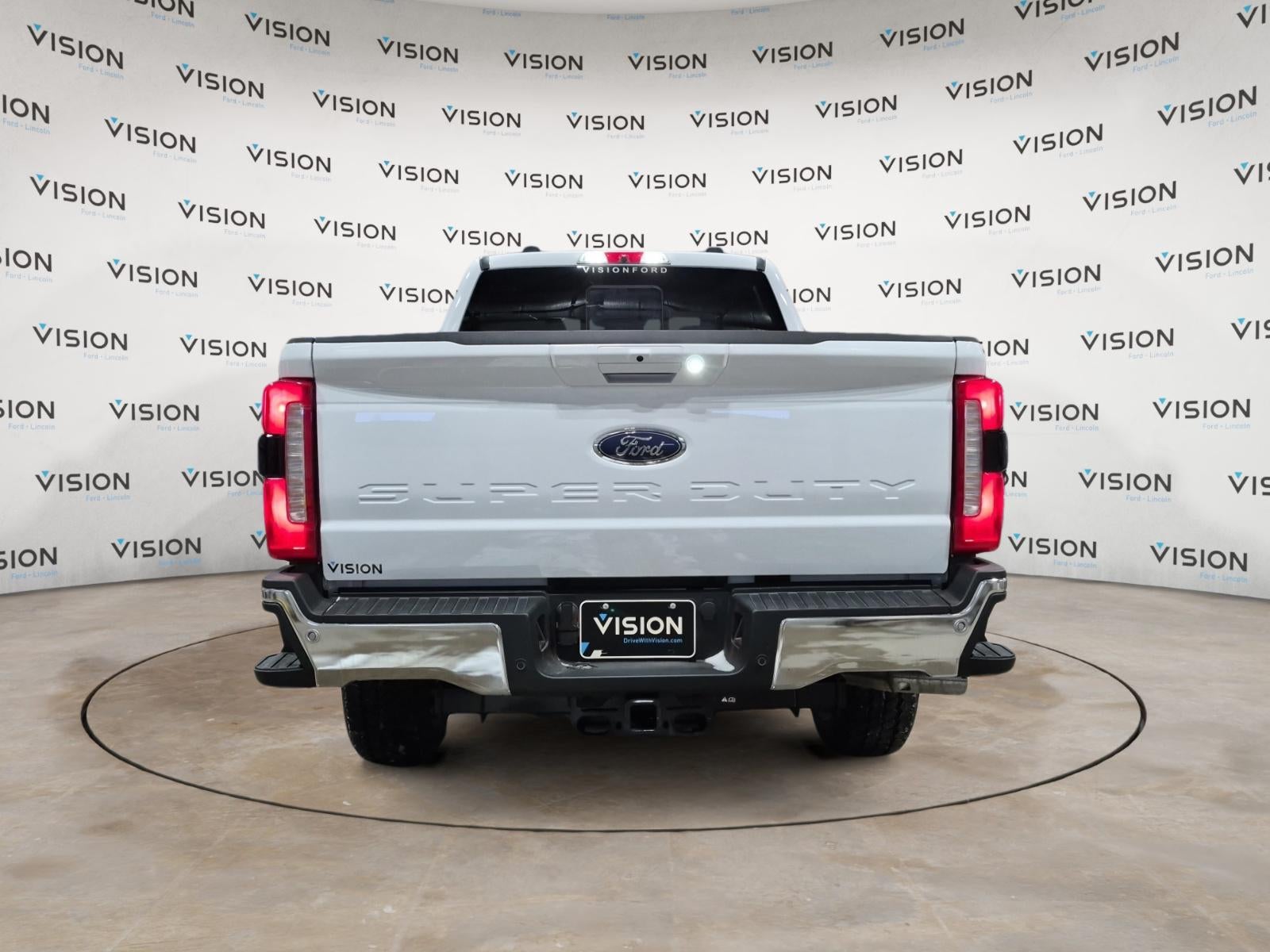 2025 Ford F-350 LARIAT