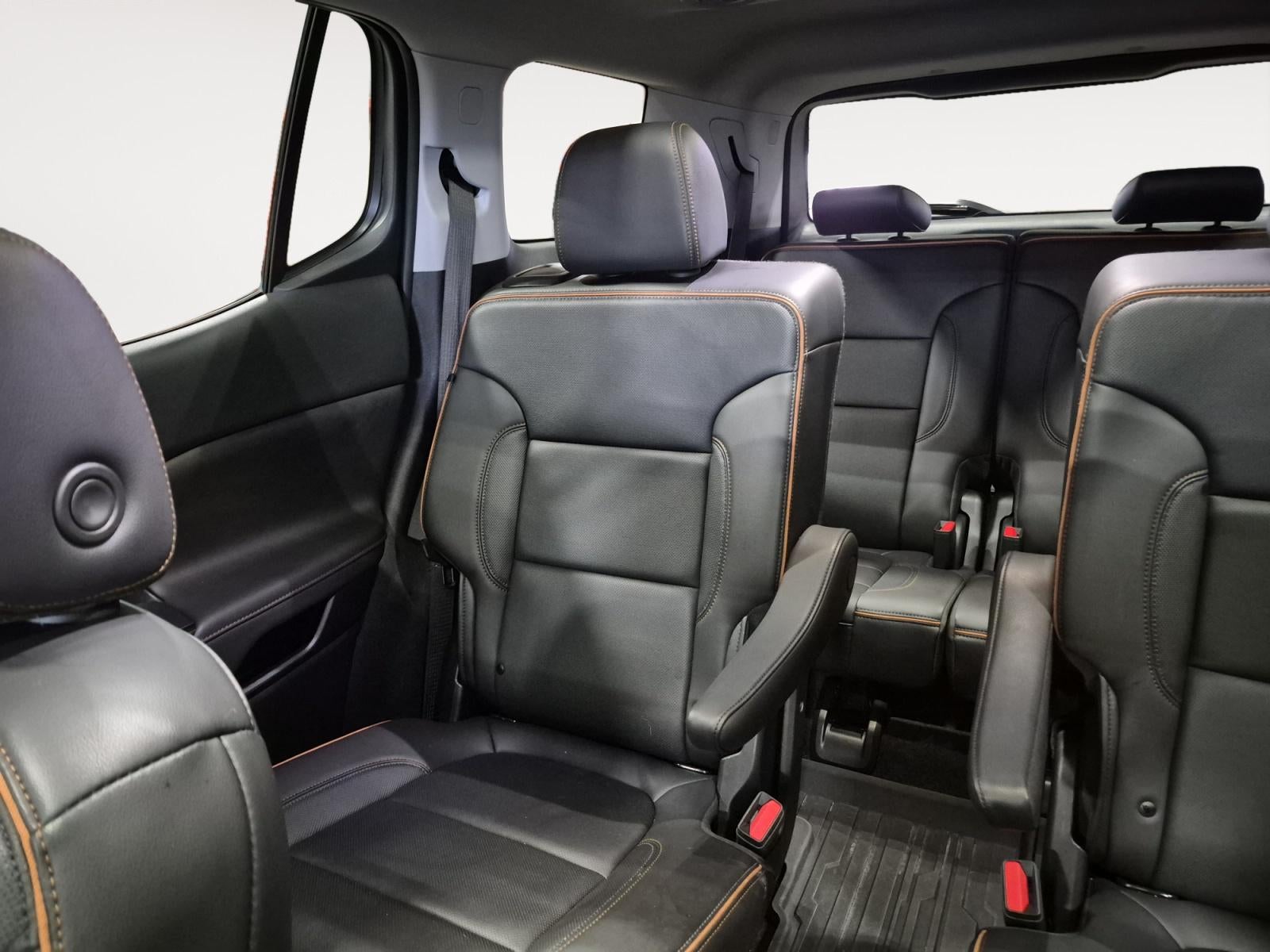 2023 GMC Acadia AWD AT4