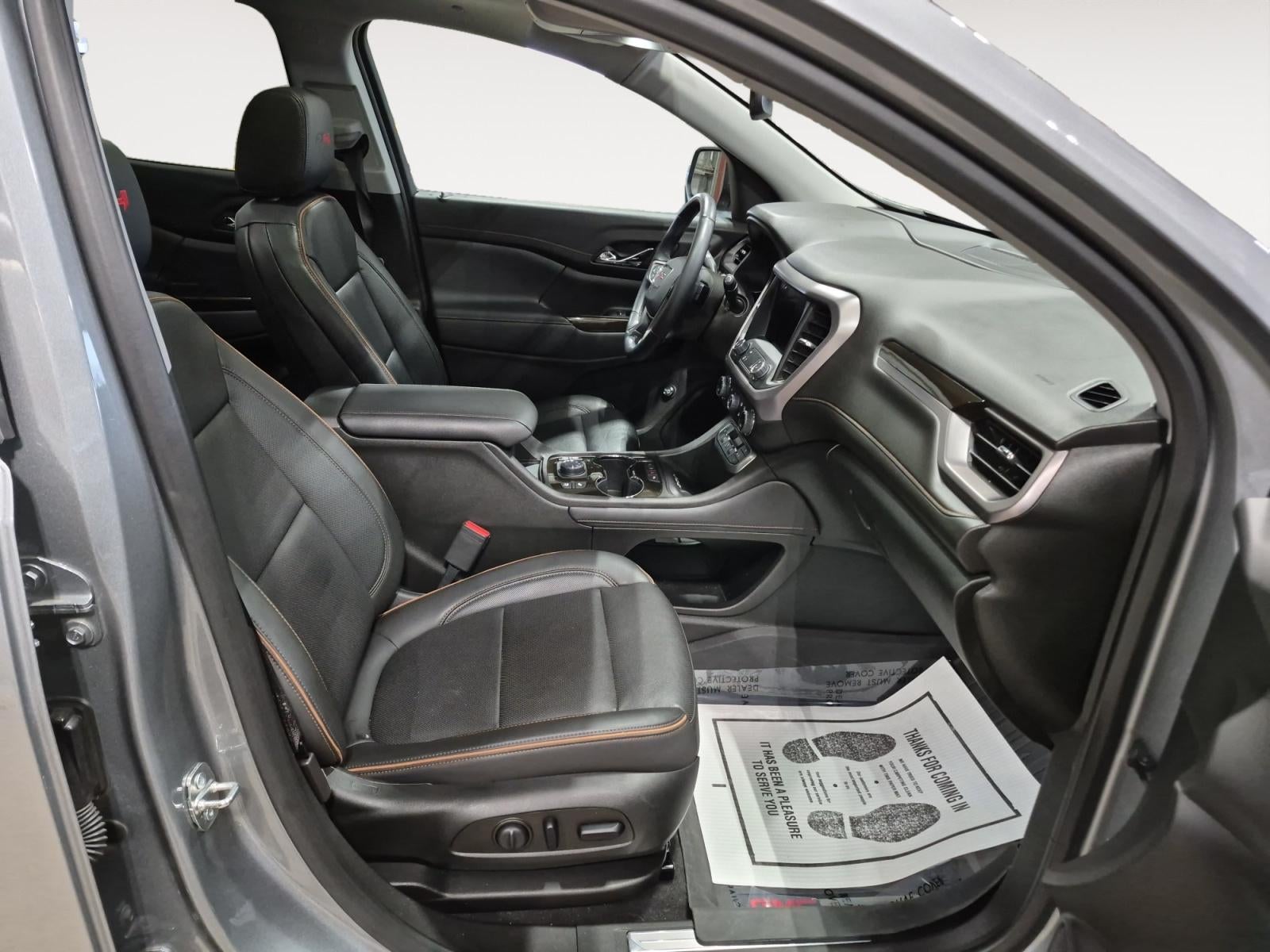 2023 GMC Acadia AWD AT4