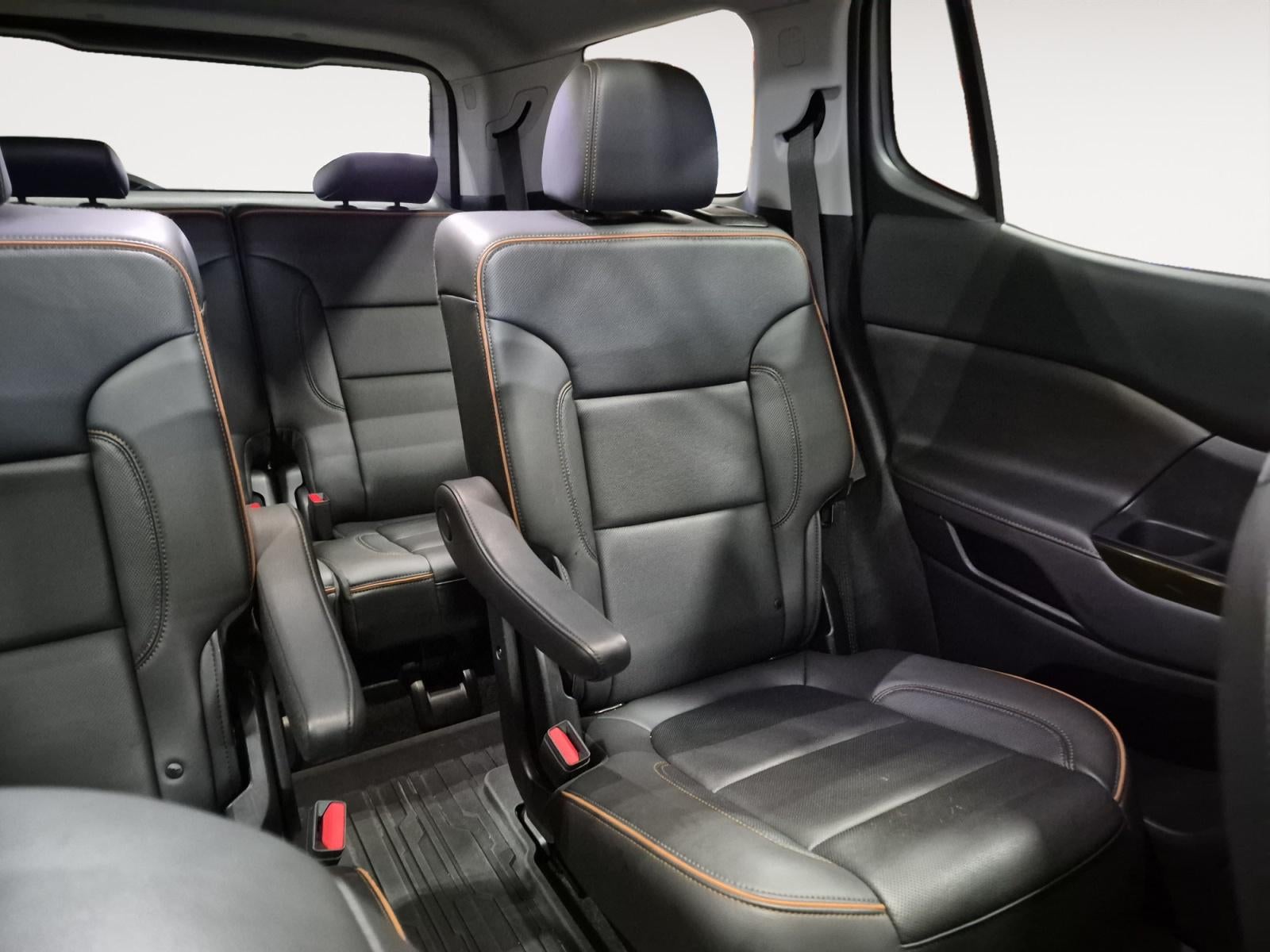 2023 GMC Acadia AWD AT4