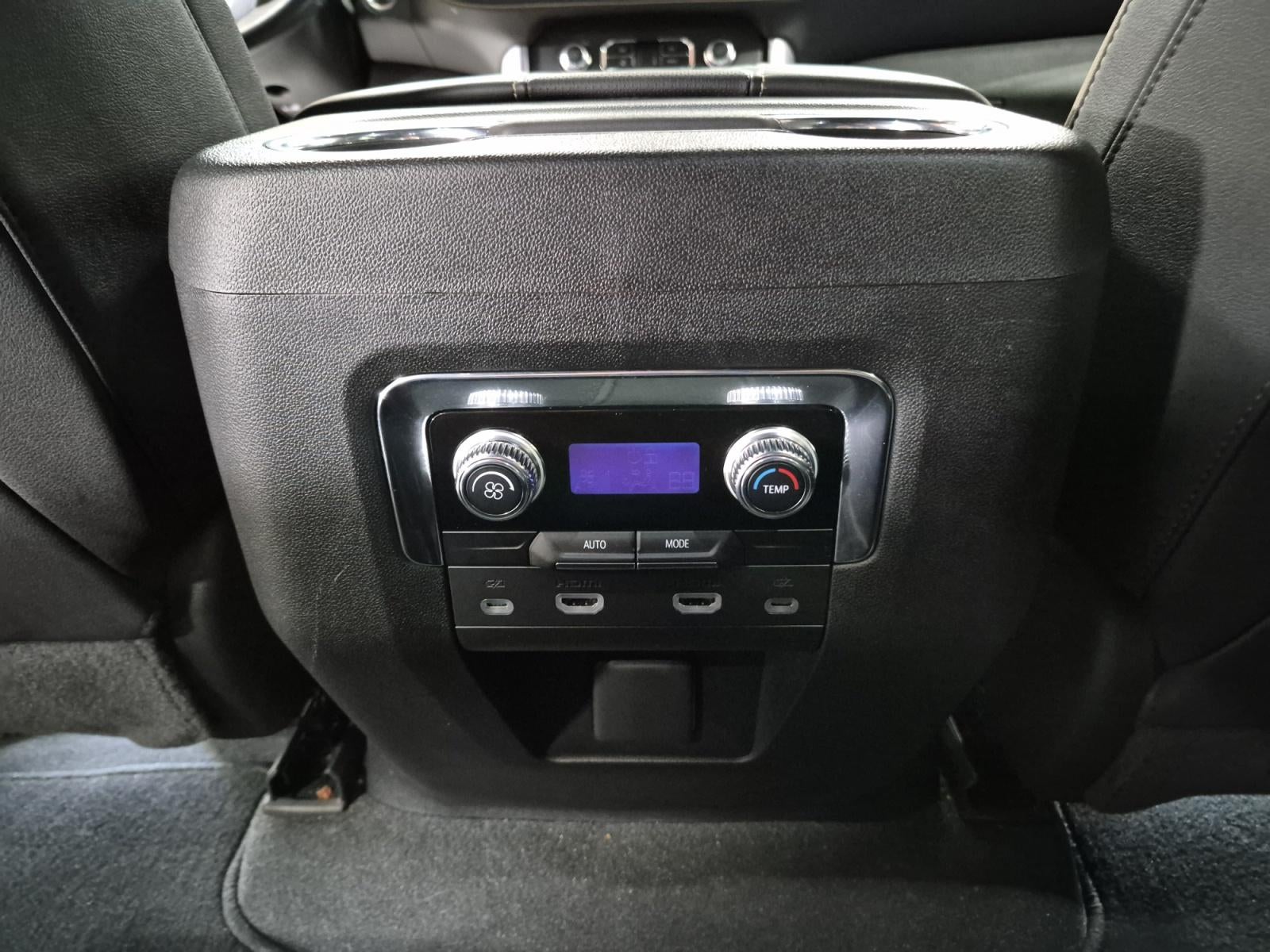 2023 GMC Yukon 4WD SLT