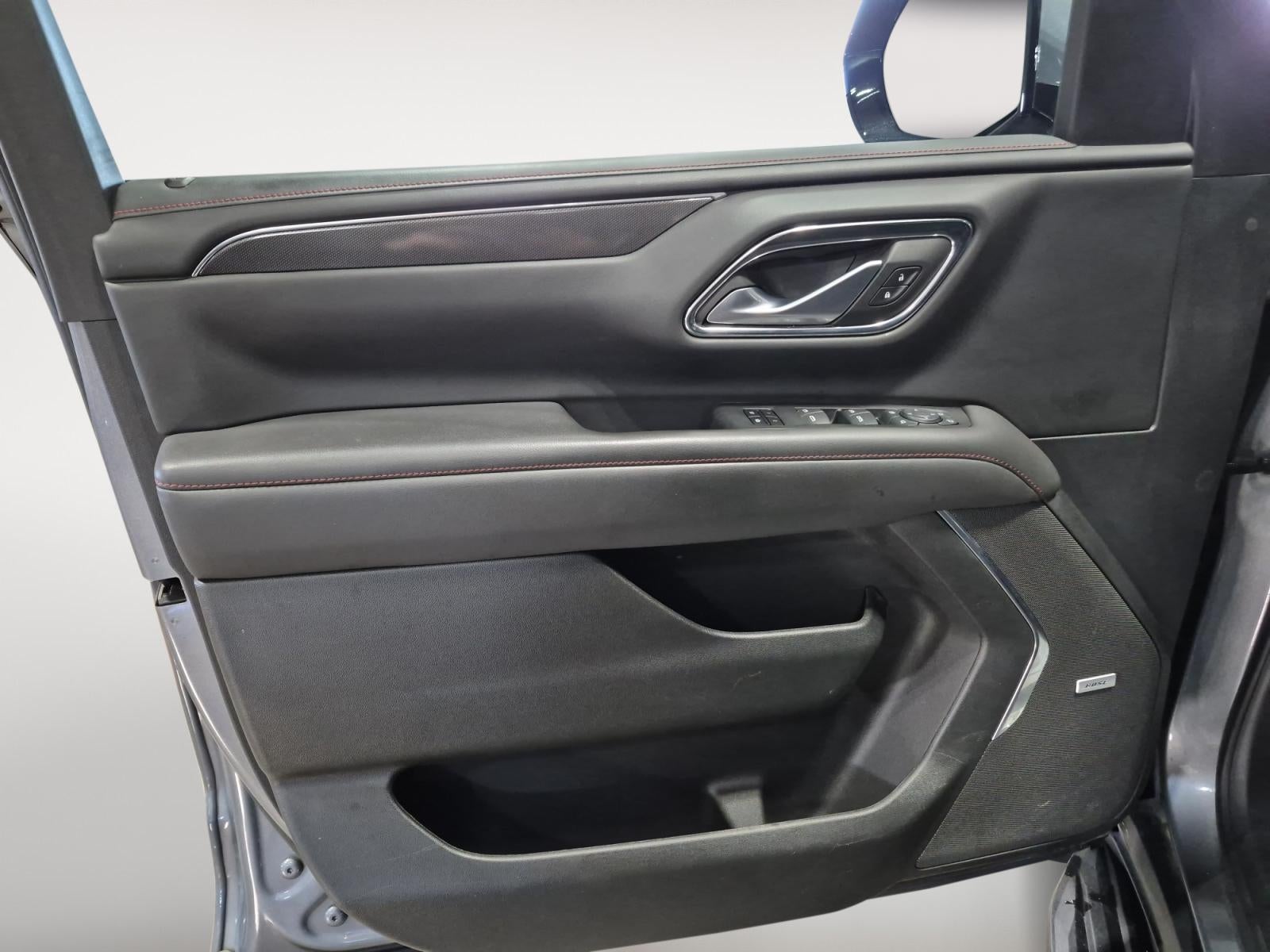 2022 Chevrolet Suburban 4WD RST