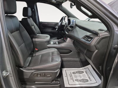 2022 Chevrolet Suburban 4WD RST