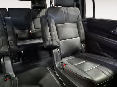 2022 Chevrolet Suburban 4WD RST