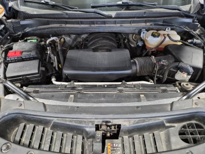 2022 Chevrolet Suburban 4WD RST