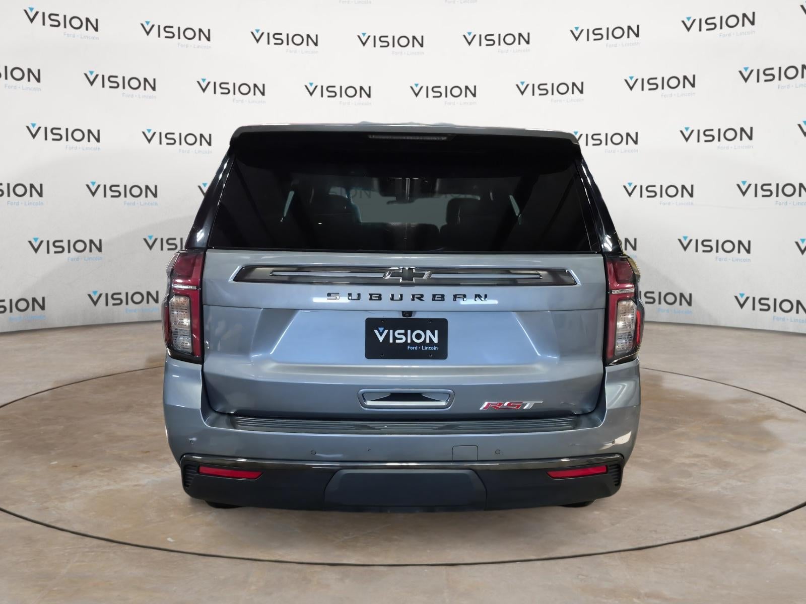 2022 Chevrolet Suburban 4WD RST