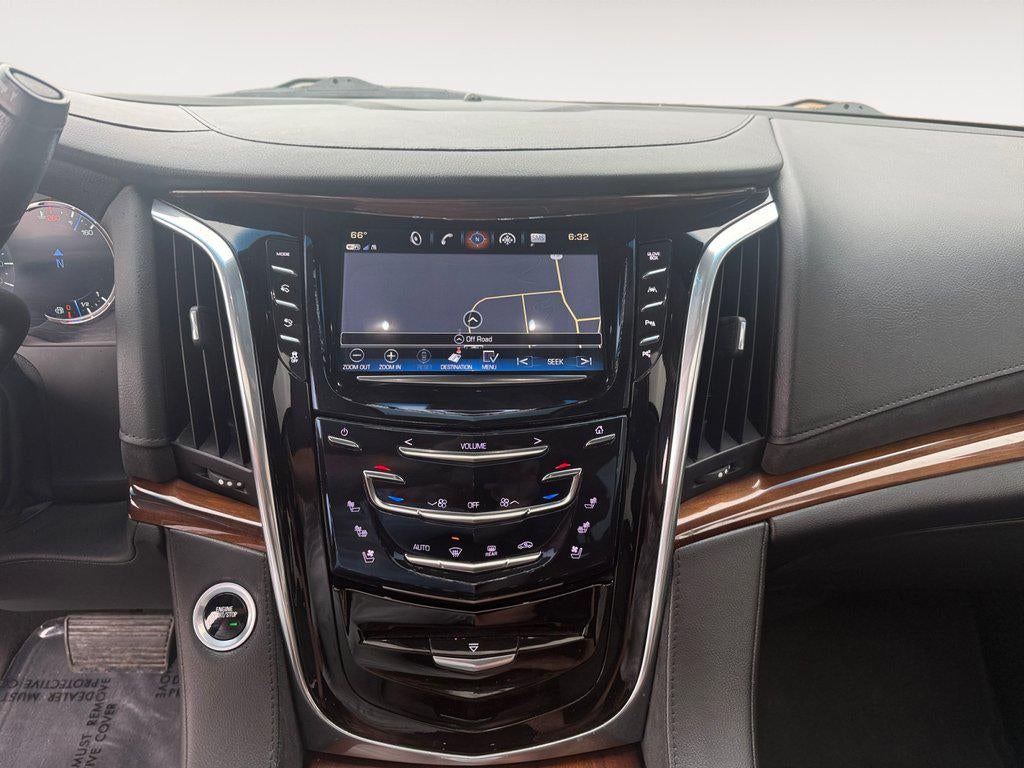 2017 Cadillac Escalade 4WD 4dr Luxury