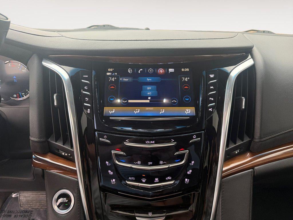 2017 Cadillac Escalade 4WD 4dr Luxury