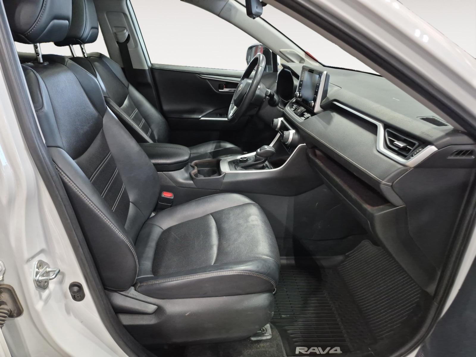 2020 Toyota RAV4 Limited