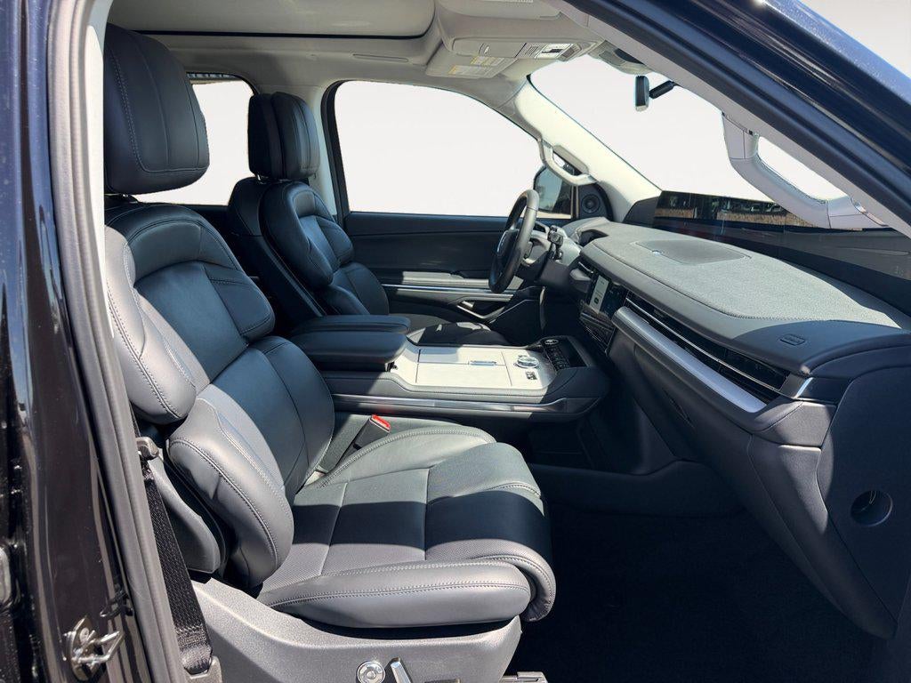 2027 Lincoln Navigator Reserve 4x4