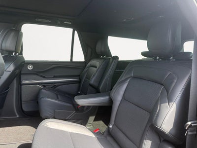 2027 Lincoln Navigator L Reserve 4x4