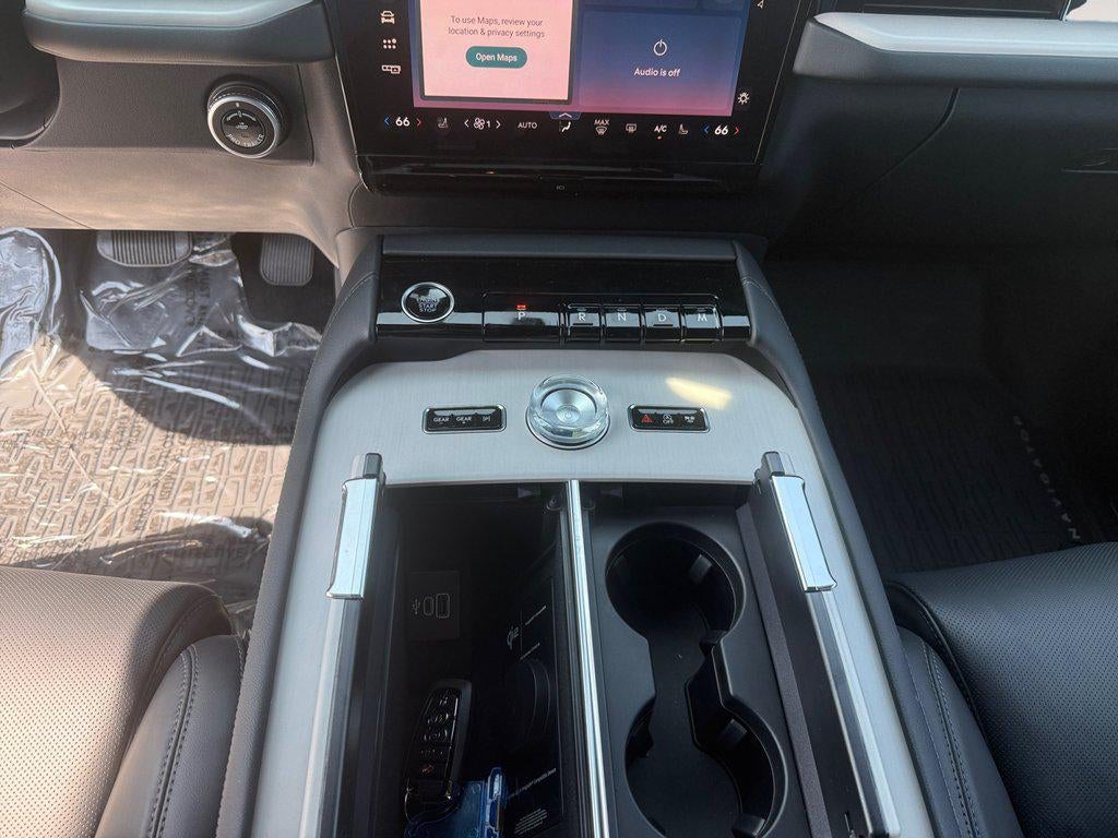 2027 Lincoln Navigator L Reserve 4x4