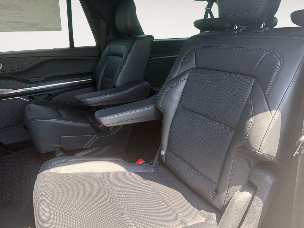 2027 Lincoln Navigator L Reserve 4x4