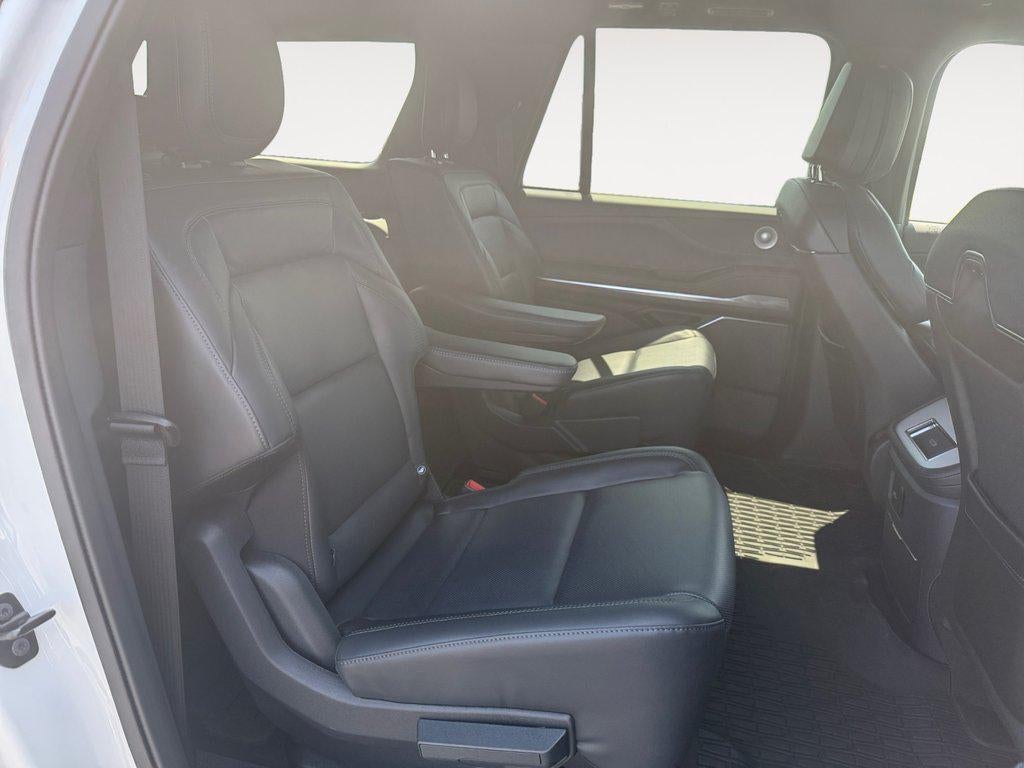 2027 Lincoln Navigator L Reserve 4x4