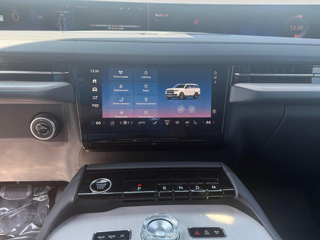 2027 Lincoln Navigator L Reserve 4x4