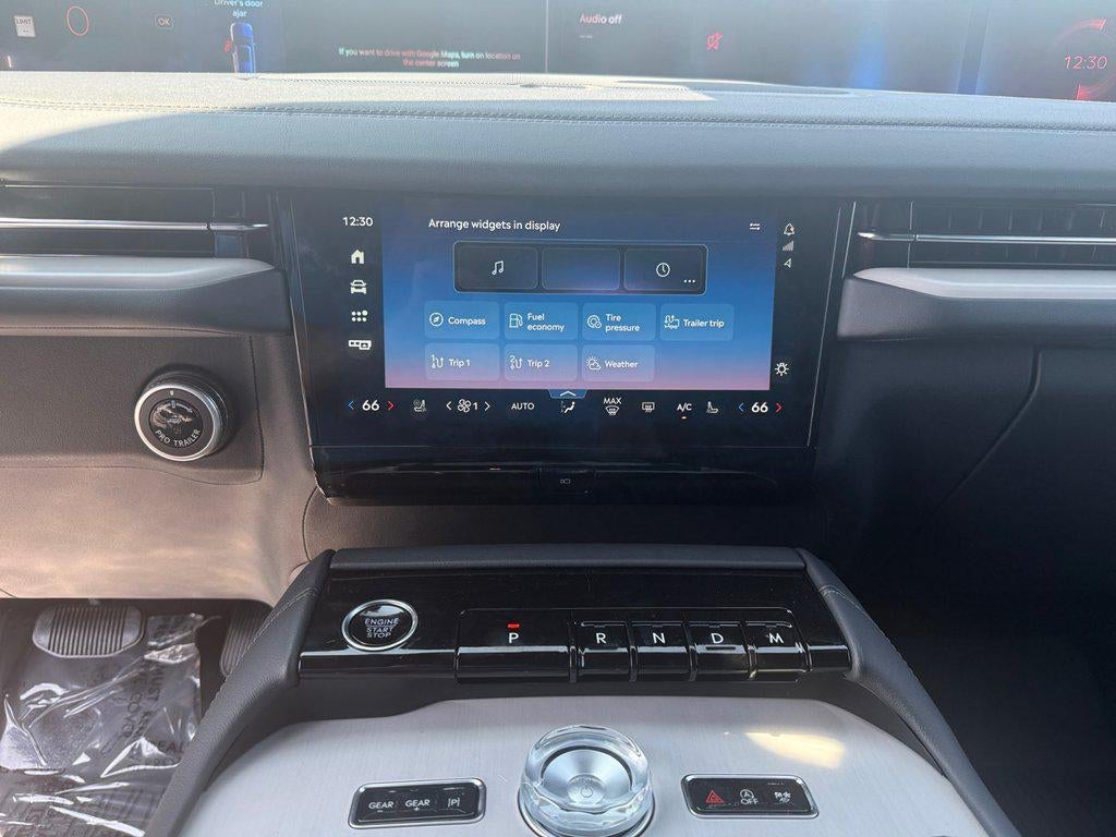 2027 Lincoln Navigator L Reserve 4x4