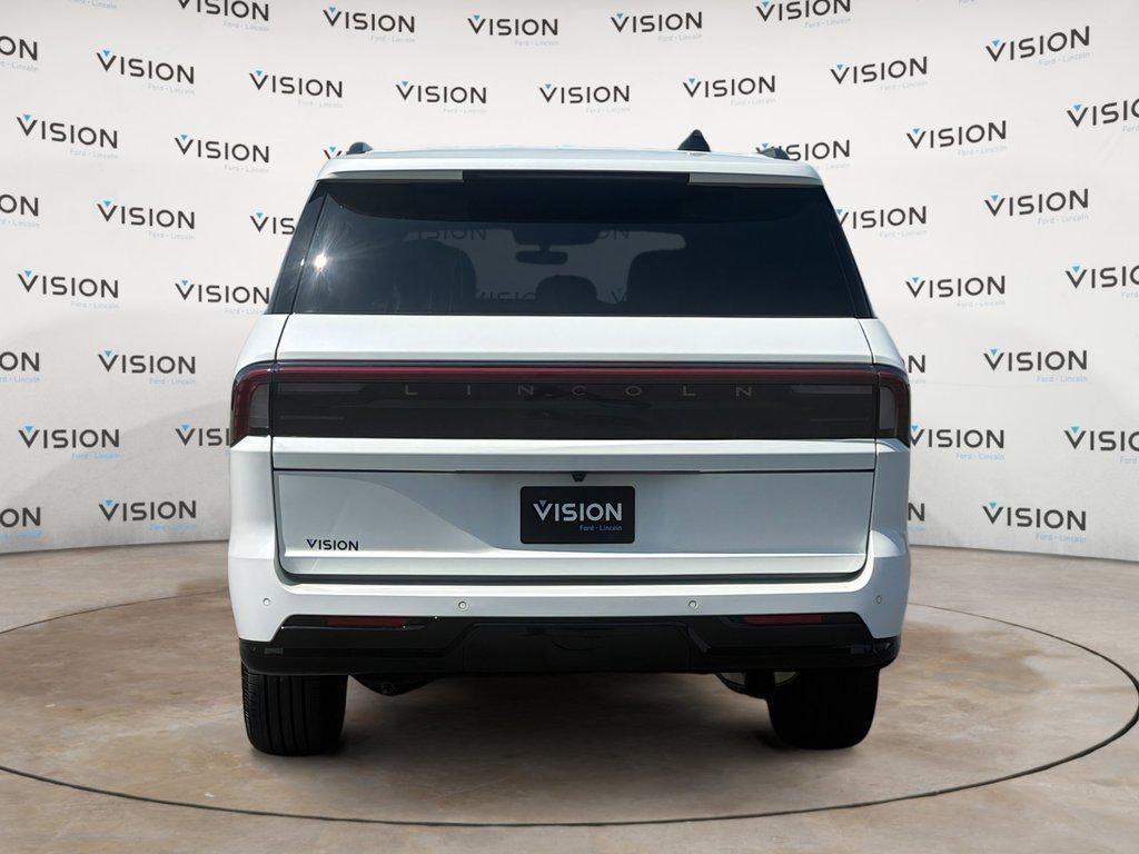2027 Lincoln Navigator L Reserve 4x4