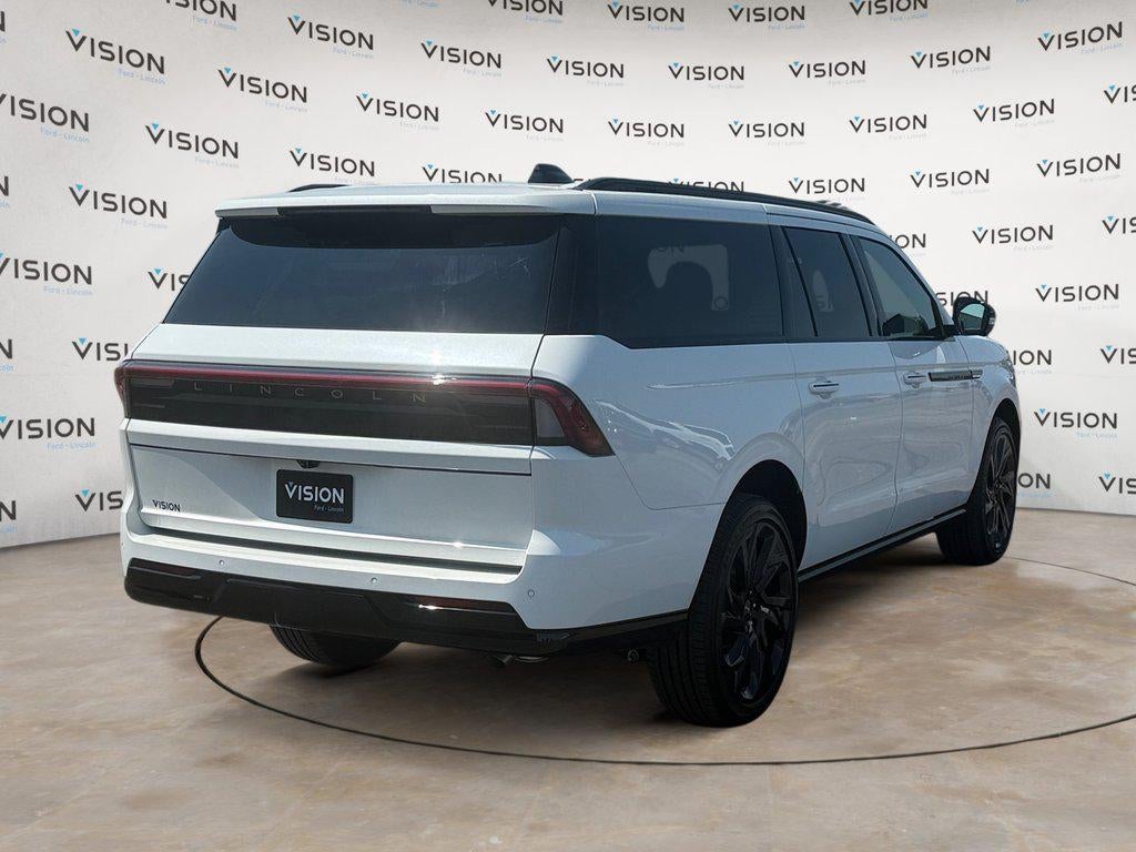 2027 Lincoln Navigator L Reserve 4x4