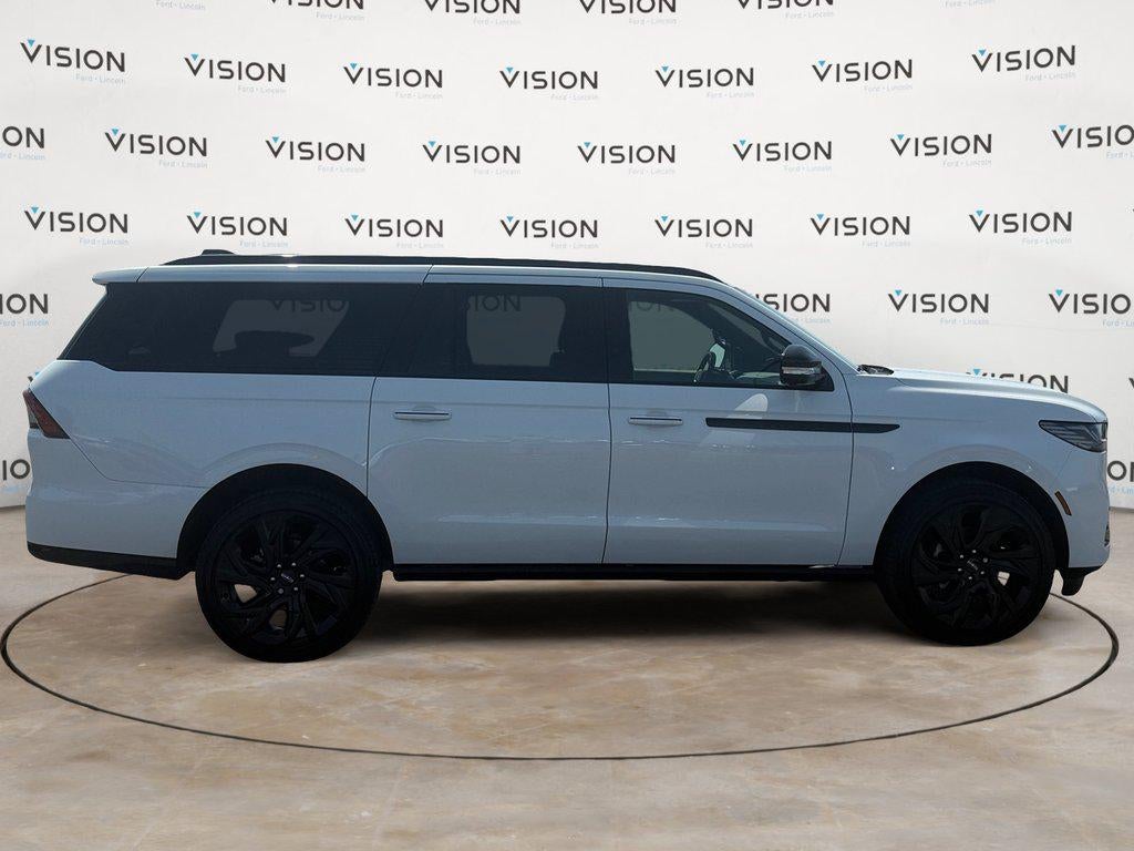 2027 Lincoln Navigator L Reserve 4x4