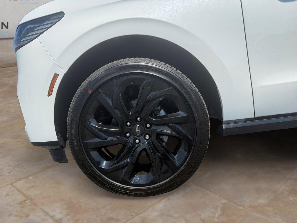 2027 Lincoln Navigator L Reserve 4x4