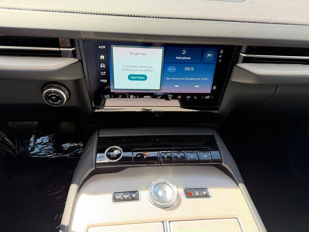 2027 Lincoln Navigator L Premiere 4x2