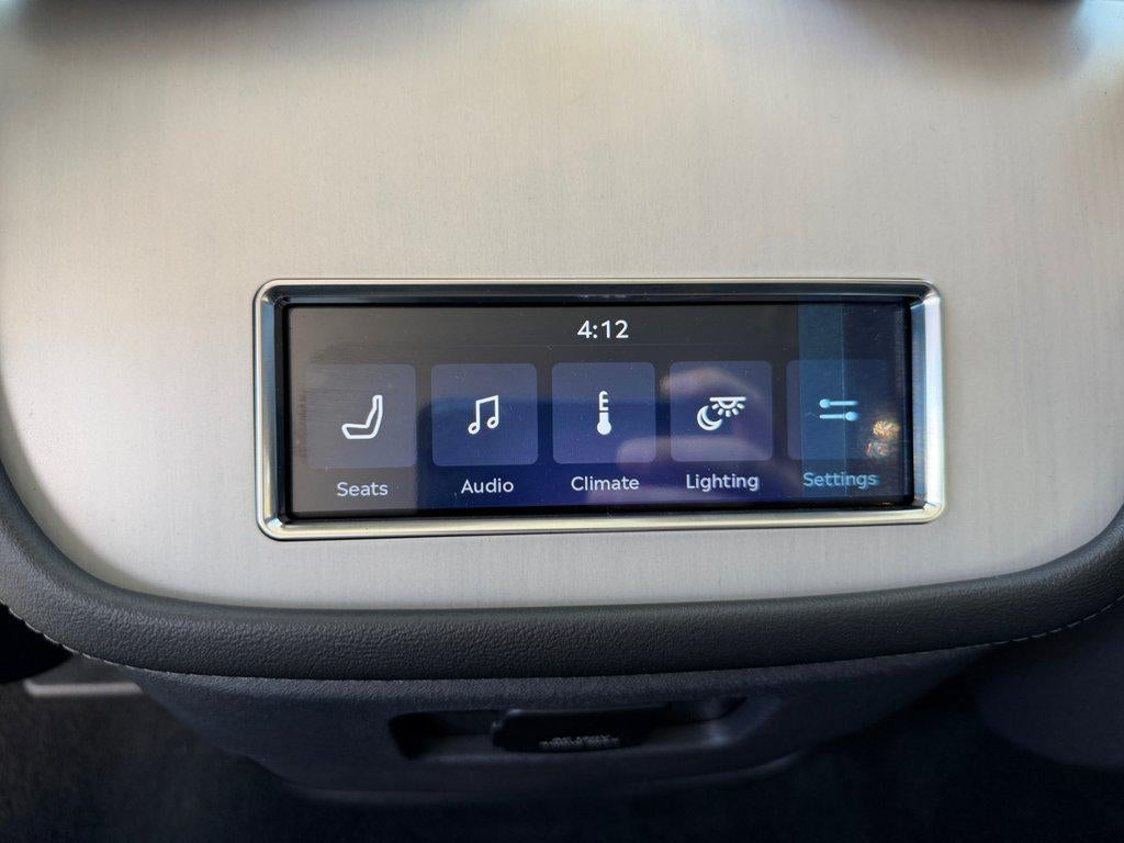 2027 Lincoln Navigator L Premiere 4x2