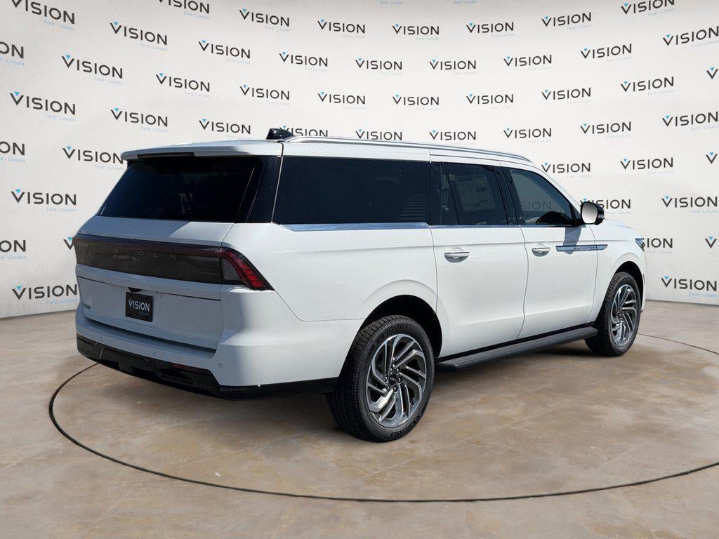 2027 Lincoln Navigator L Premiere 4x2