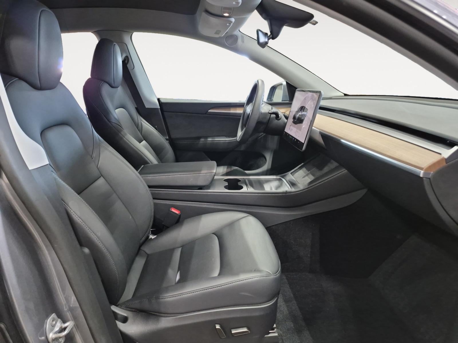 2025 Tesla Model Y Long Range Dual Motor All-Wheel Drive