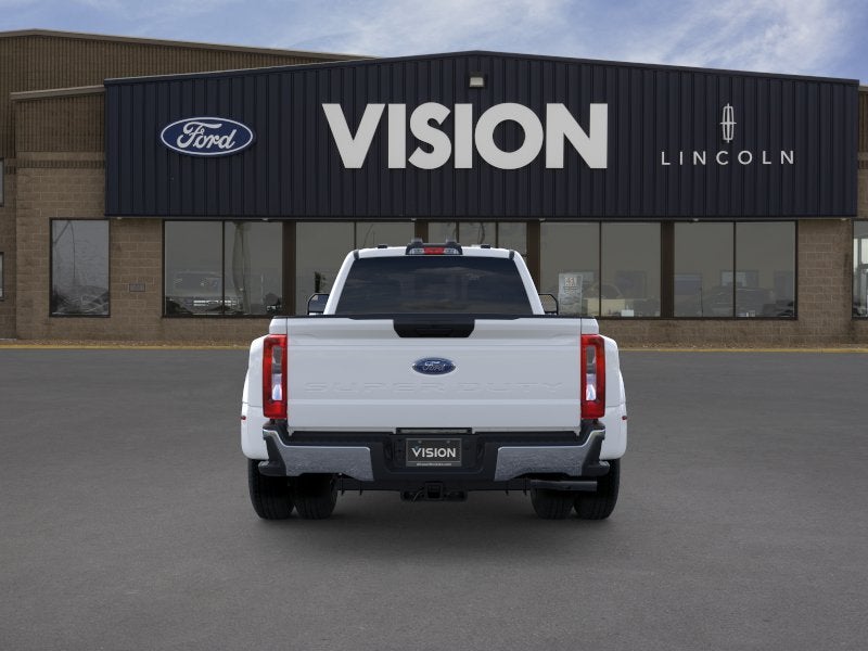 2026 Ford Super Duty F-350® XLT